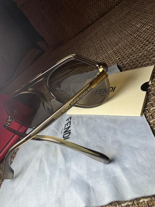 Ochelari Fendi stare perfect