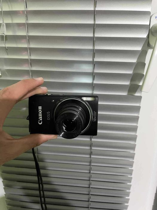 Фотоапарат Canon