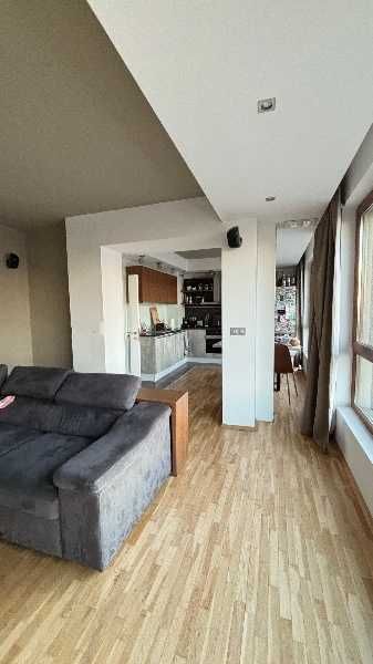 Продава се Тристаен апартамент в Бургас, Лазур - 90 кв.м за 3112 €/кв.м - Снимка #12