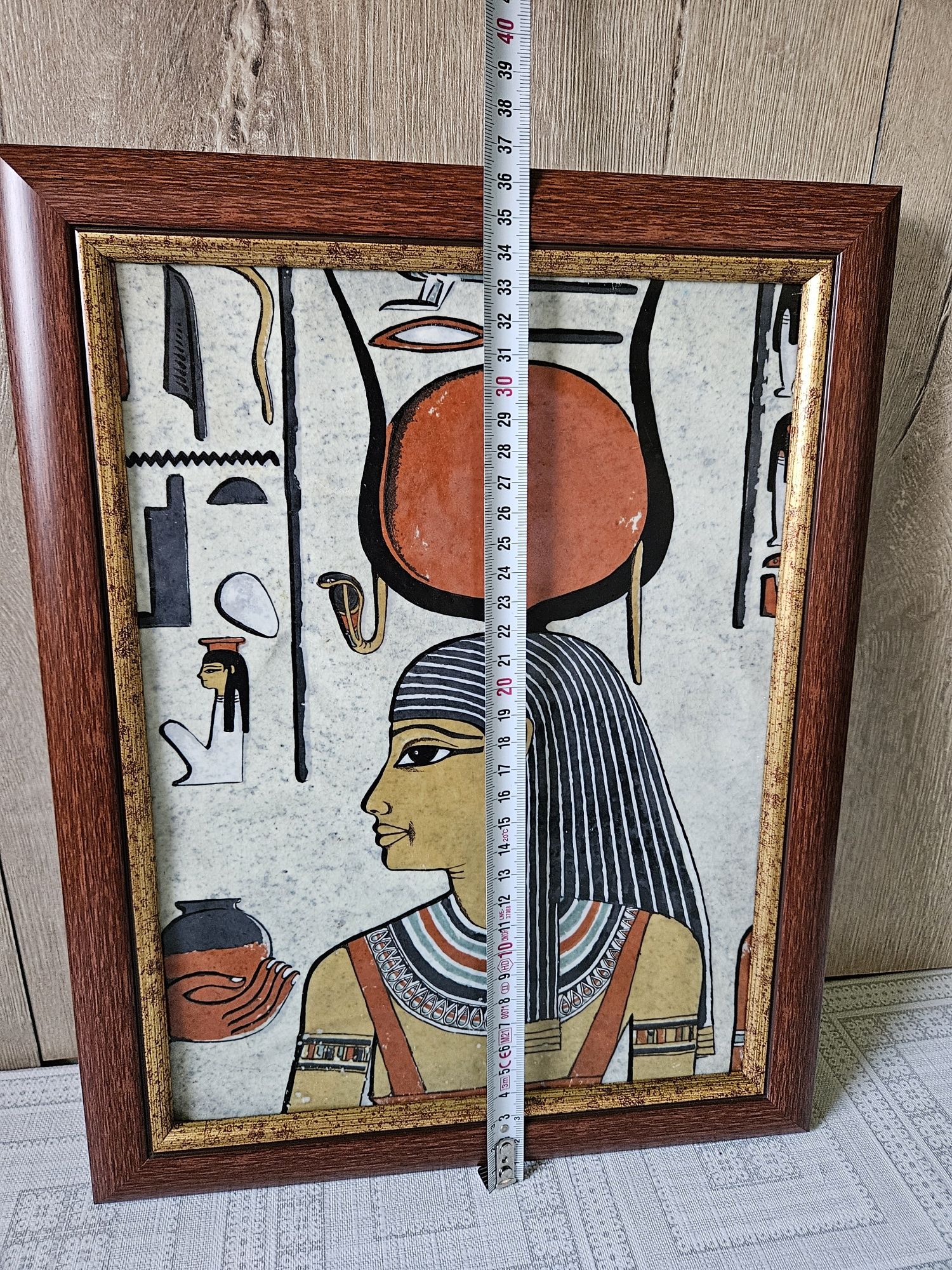 Isis ,zeița egipteană, ceramica