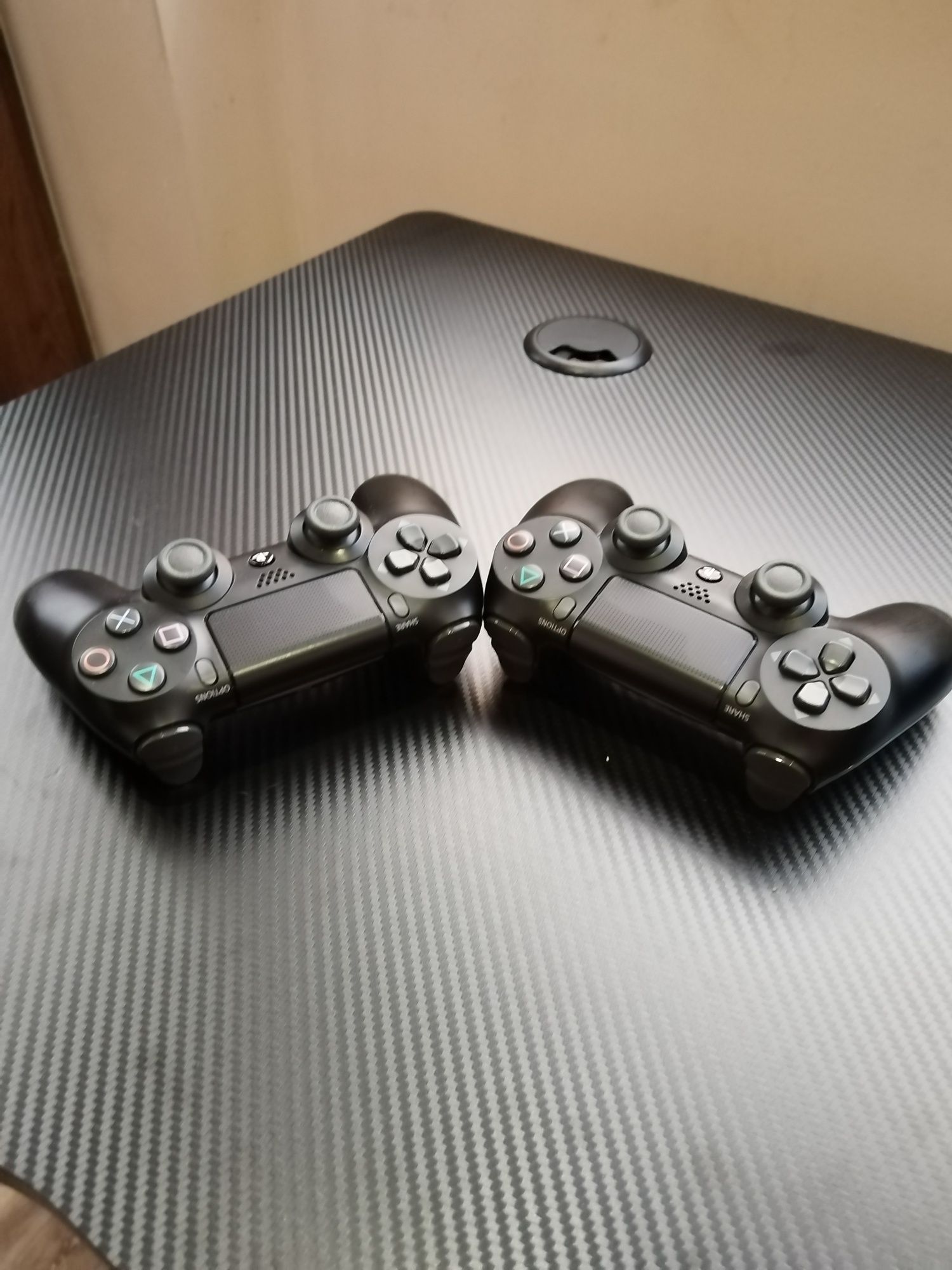 Playstation 4 pro 1TB