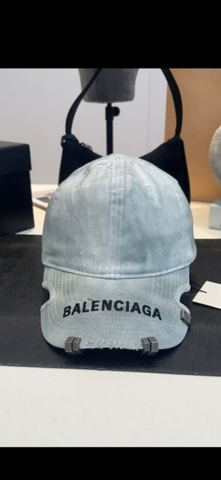 Șapcă Balenciaga model 2026, 8  modele