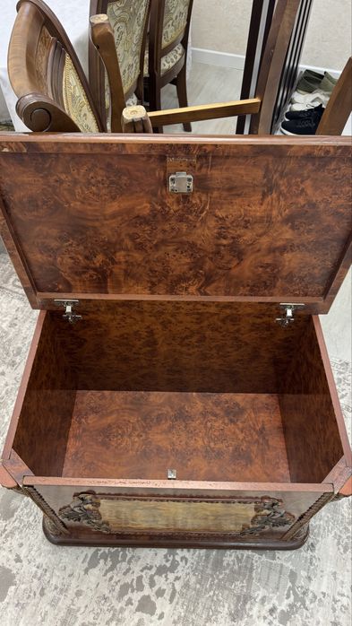 Продая сундук состояние хорошое чистый как новый