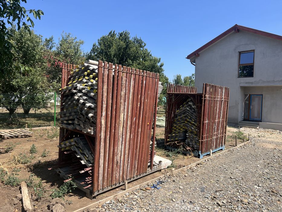 Vand schela metalica Italia