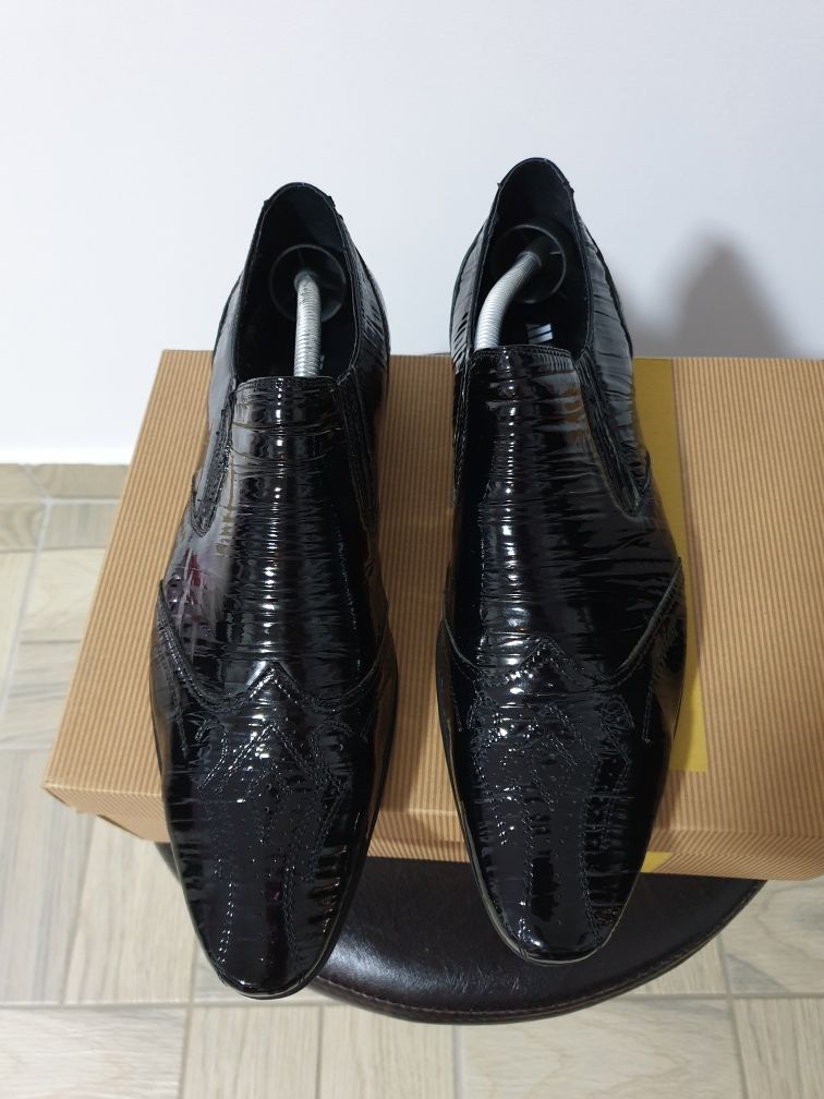 Pantofi italienesti,eleganti, din piele naturala,pentru costume/smokin