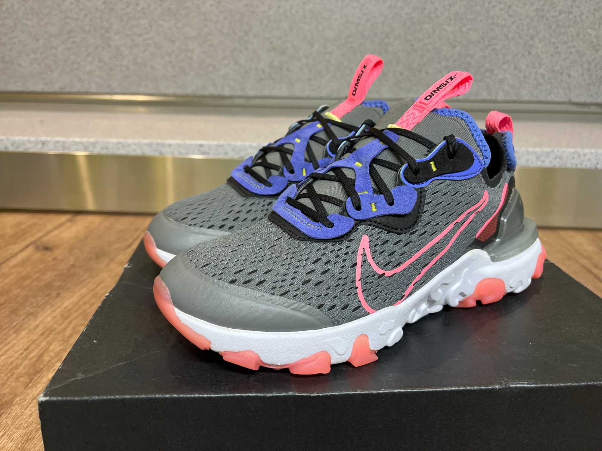 ОРИГИНАЛНИ *** Nike React Vision Smoke Grey/Sunset Pulse/Black