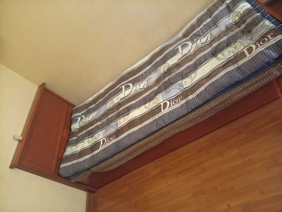 Срочно продаю кровать