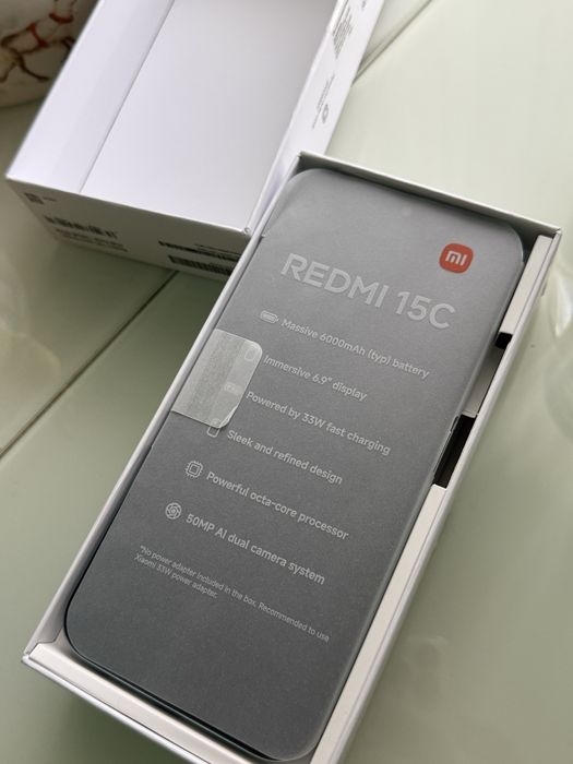 Чисто нов гаранция 2г REDMI 15C  128GB