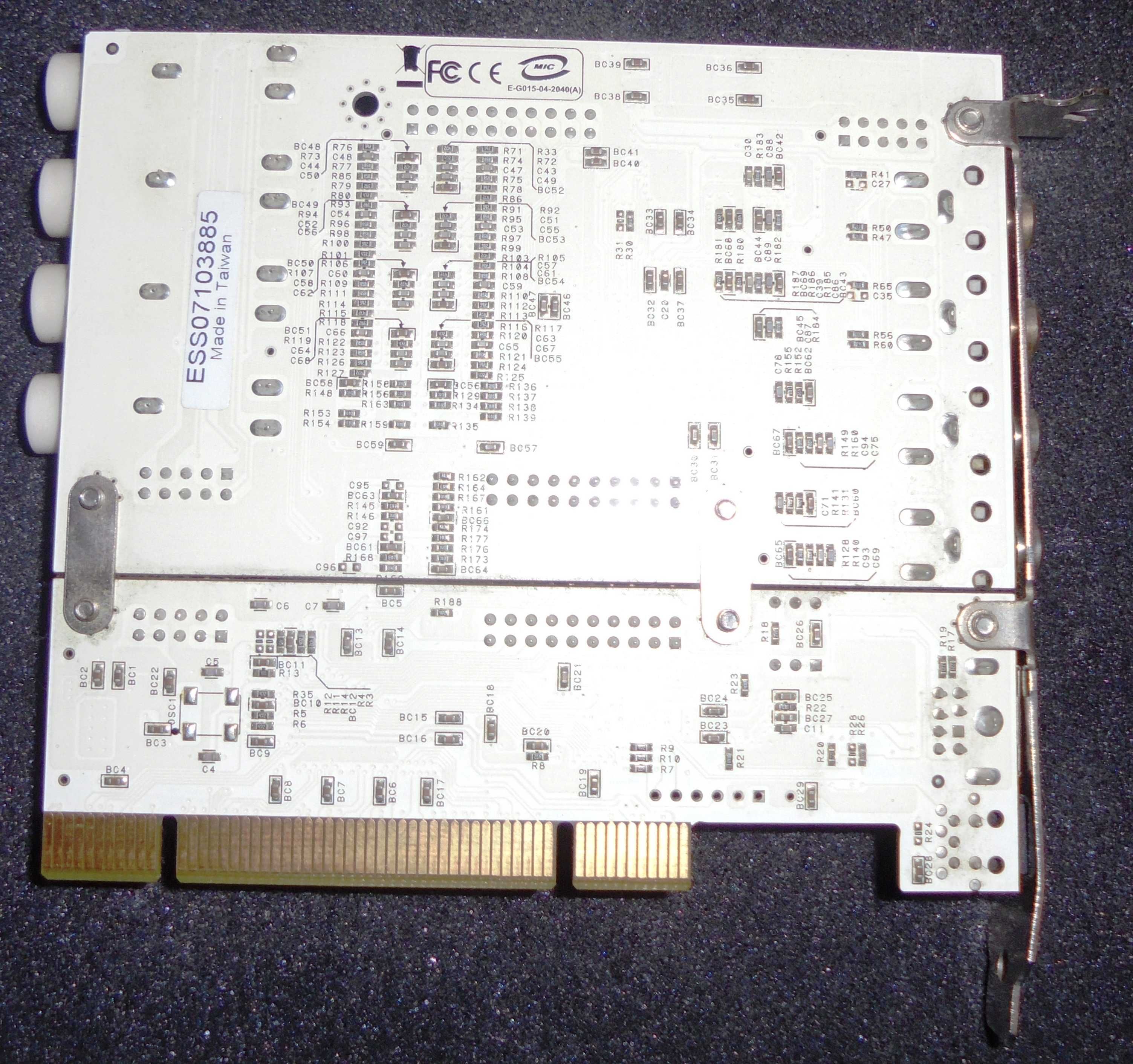 Vand o placa de sunet ESI Juli - interfata PCI