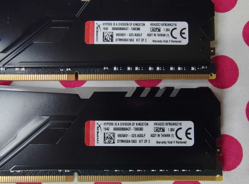 Kit Memorie HyperX Fury RGB 32GB DDR4 3200MHz CL16.