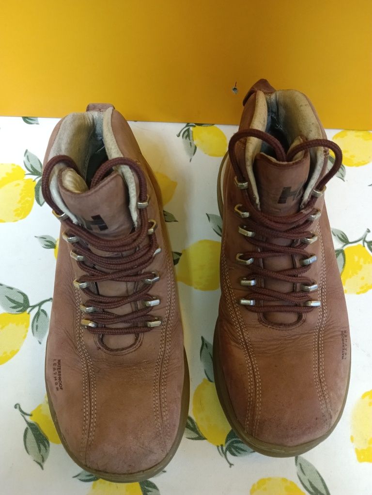 Helly Hansen N 37 кожени - 35 лв