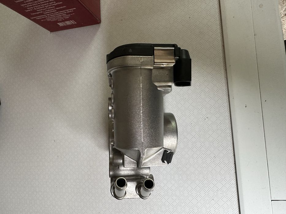 Дроселова клапа BOSCH