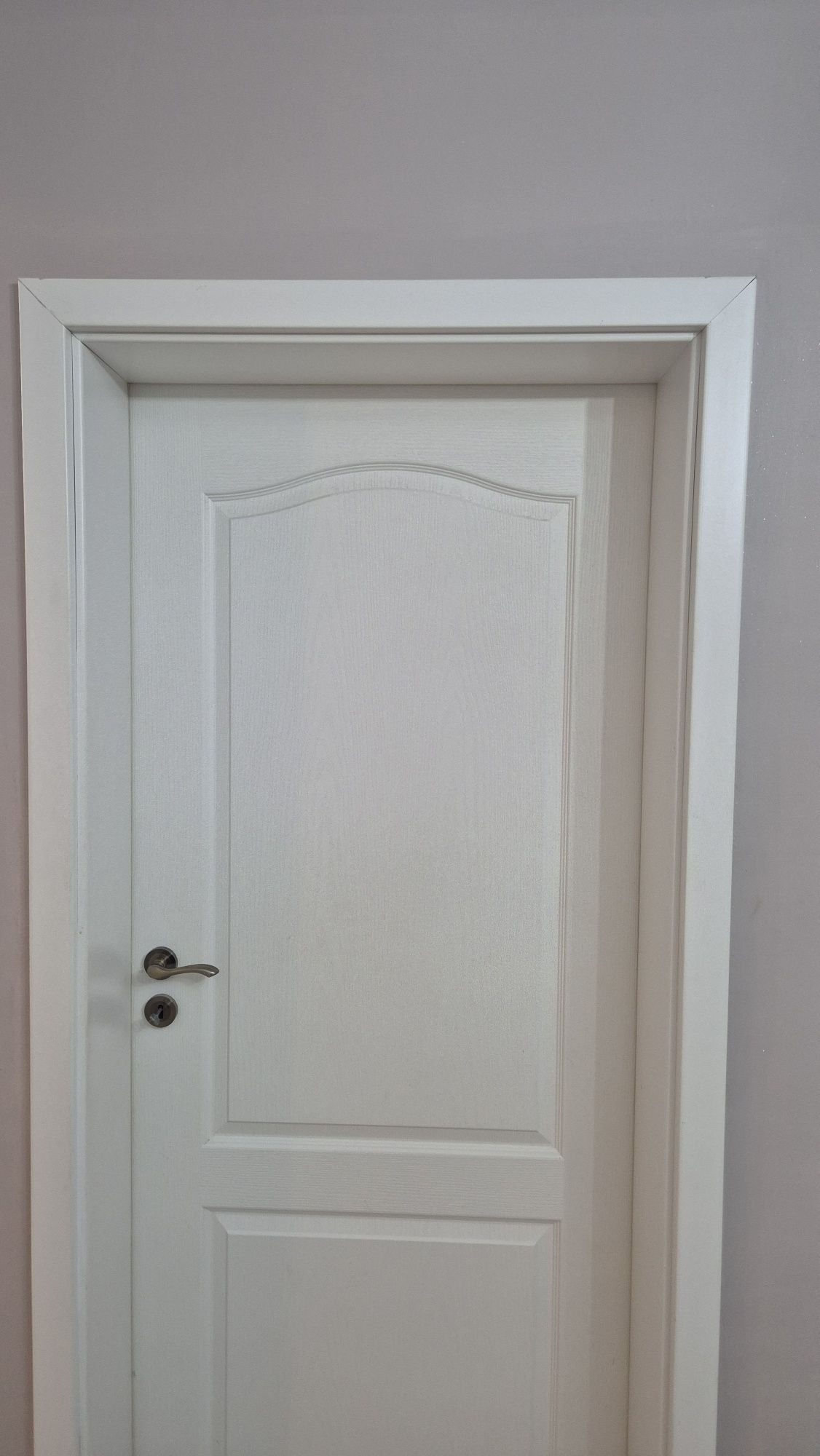 Montez mobilier,parchet,usi interior/exterior,foisoare,voliere.