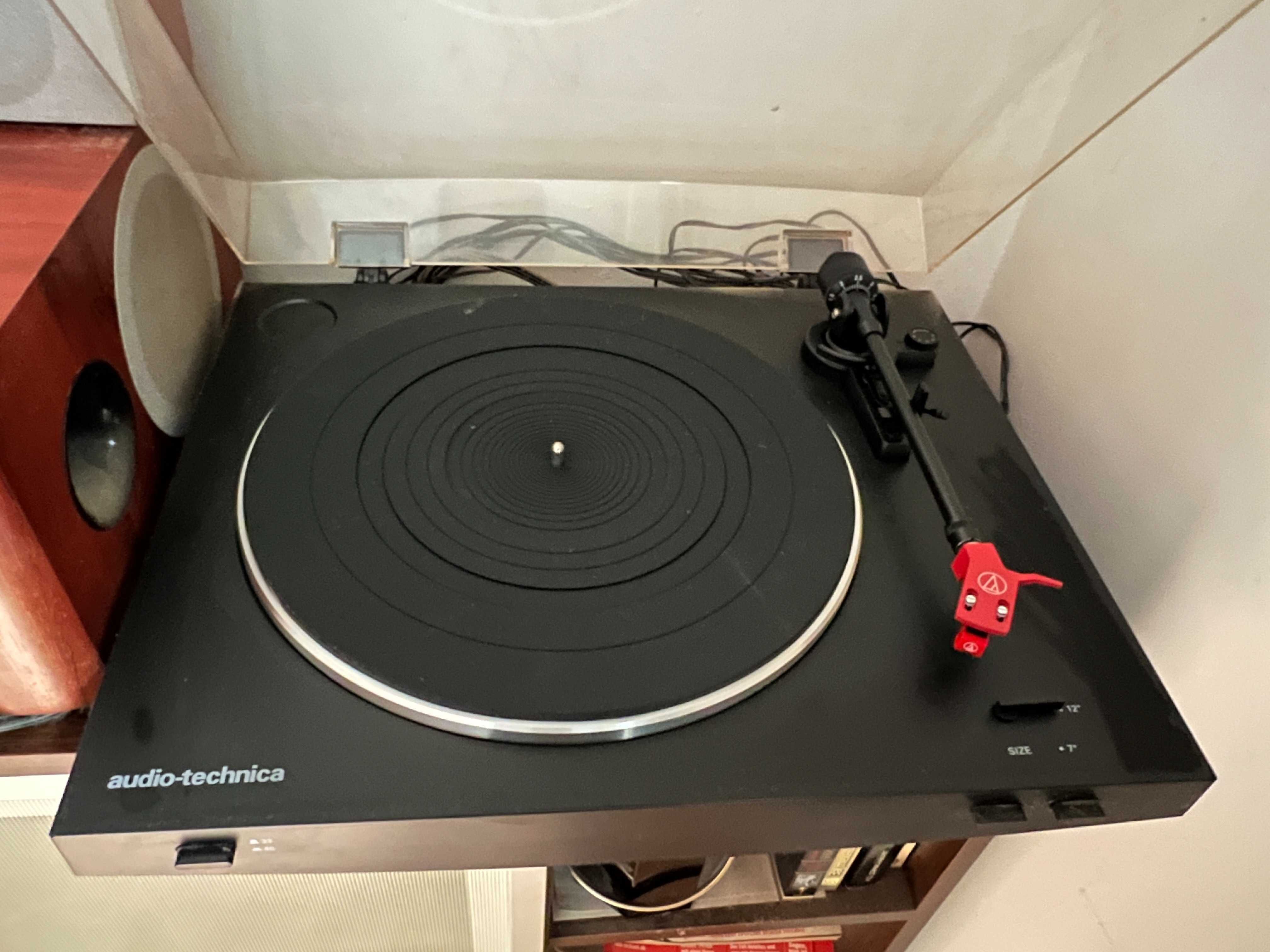 Грамофон Audio-Technica AT-LP3 - черен