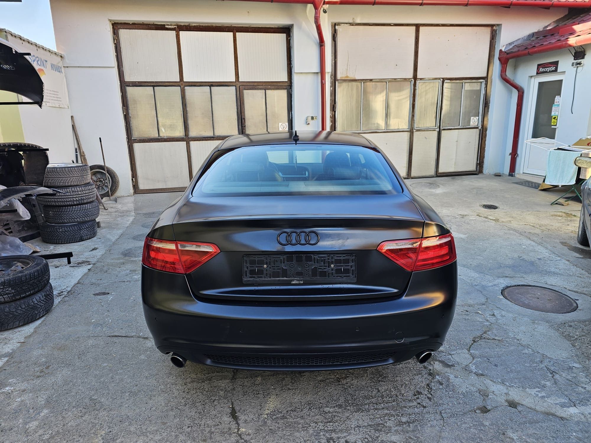 Audi A5 / Vopsit Recent [negru santin] / BASS 3000W (1700EUR]