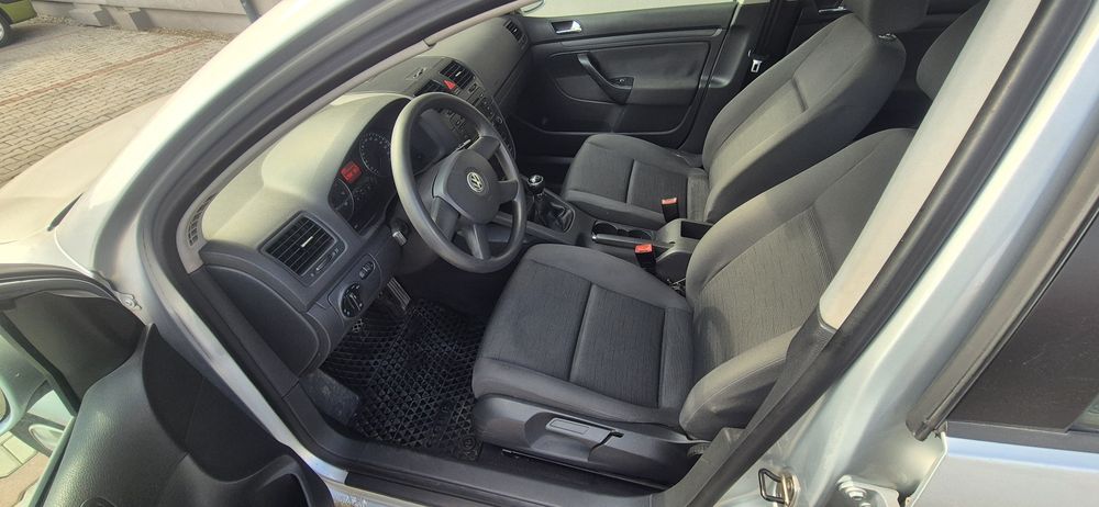 Vind WV Golf 5 1.4 FSI Benzina