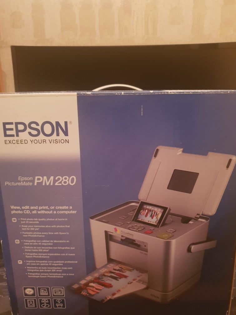 Продам новый принтер для фотографий Epson picture mate pm280
