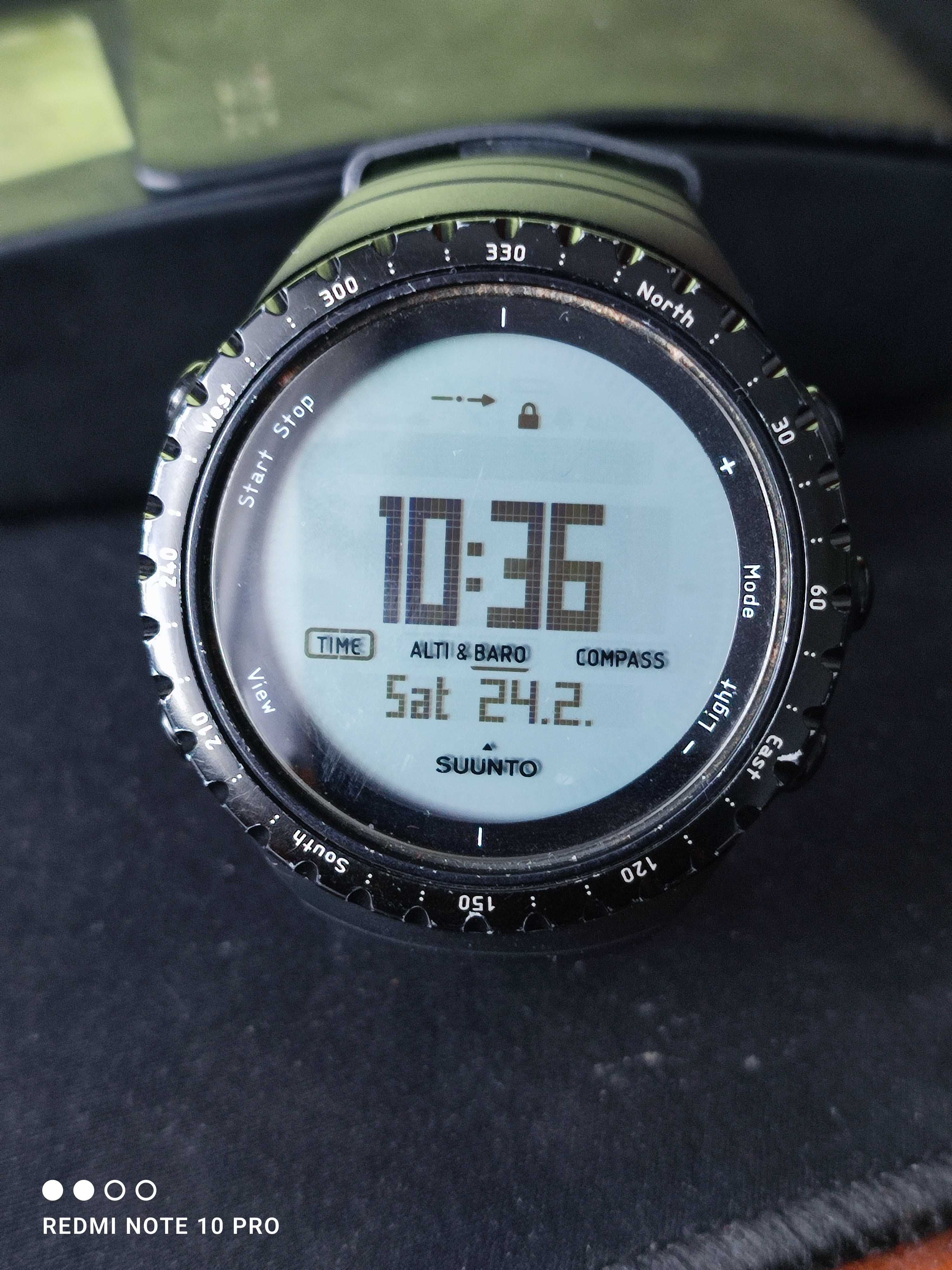 Suunto Core, negru, stare 10/10,senzor ABC,1curea silicon+nato rezerva