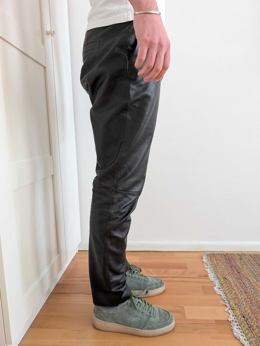 Pantaloni C&A Premium de piele naturala, barbati, marime 40 / M