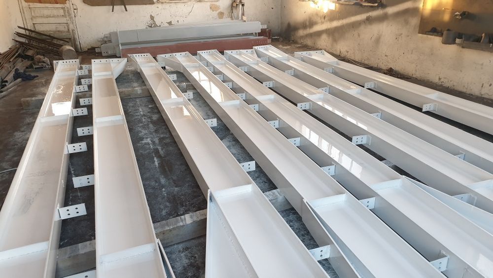 Reduceri mari la hale metalice