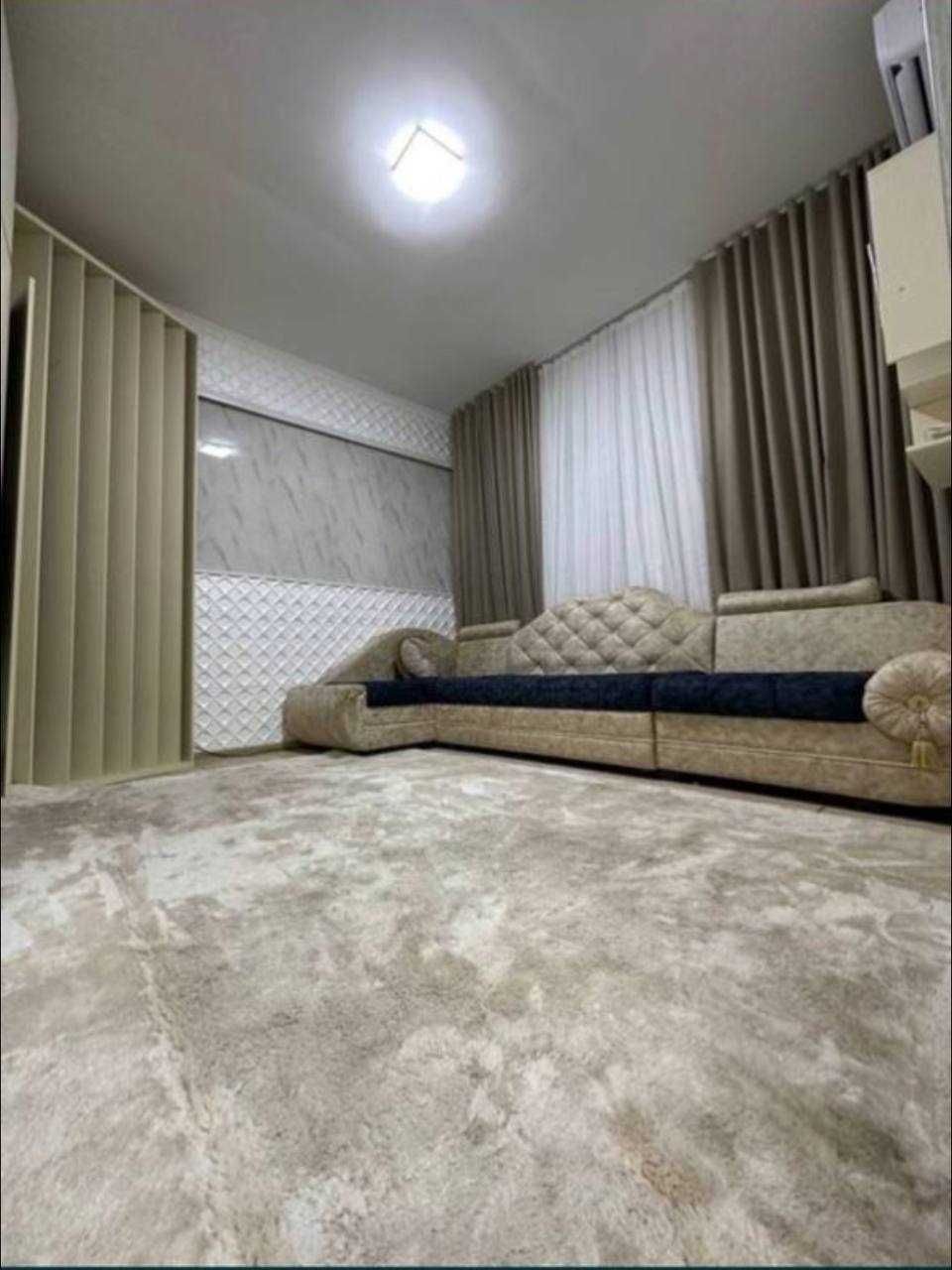 Продается 1 комнатный дом 33 кв.м., Общий двор, улица Мироншох, Центр
