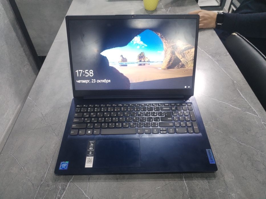 LENOVO Intel(R) Celeron(R)