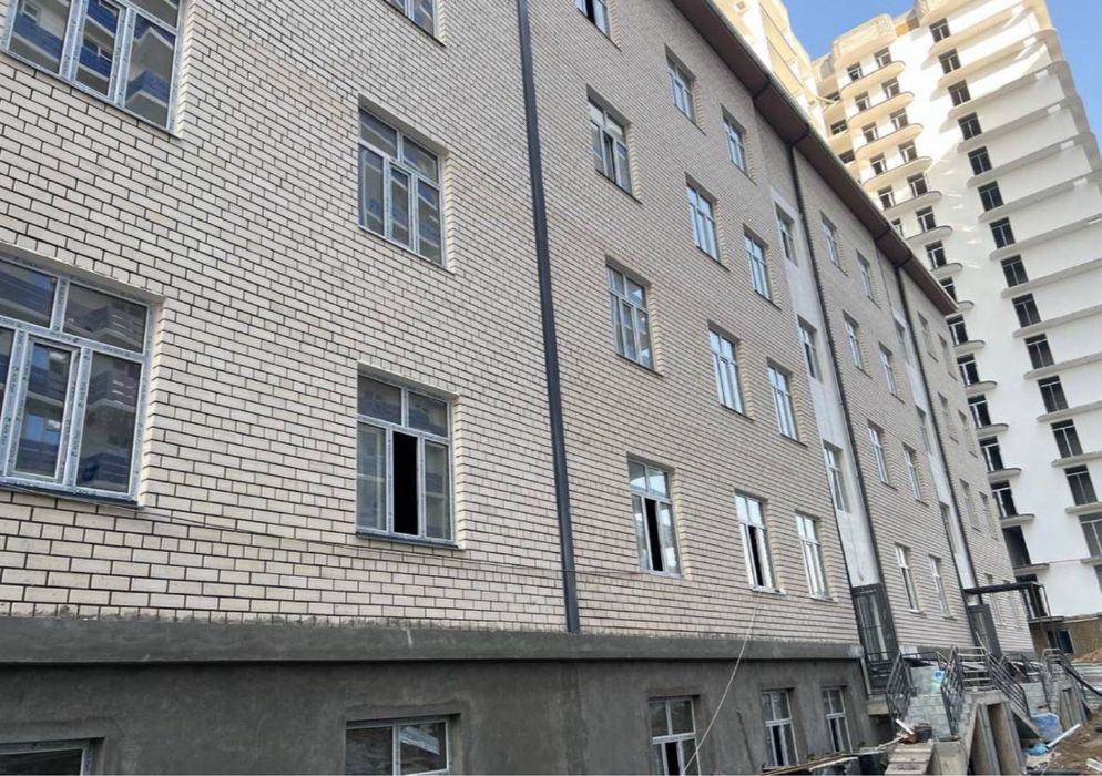 Продается 2 ком квартира в новостройке, кирпич, Юнусабад, кадастр есть