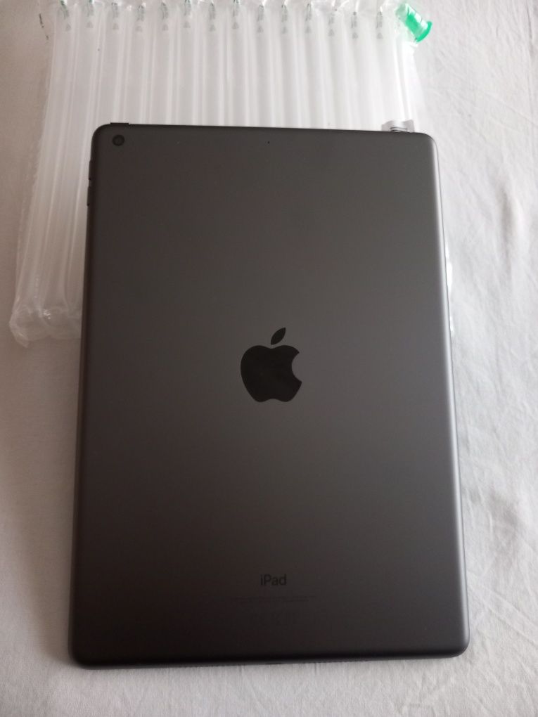 Tableta Apple gen 9 ,64 GB.Nouă.