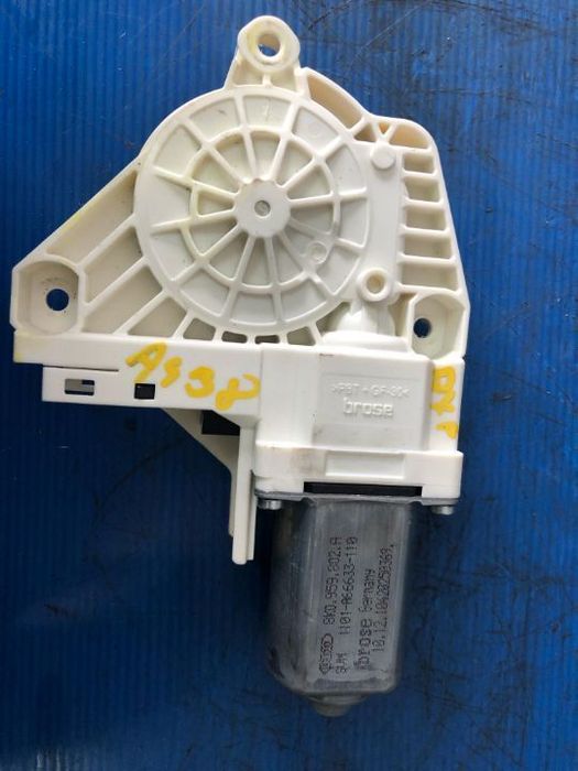 motoras macara  geam dreapta fata audi a4 b8