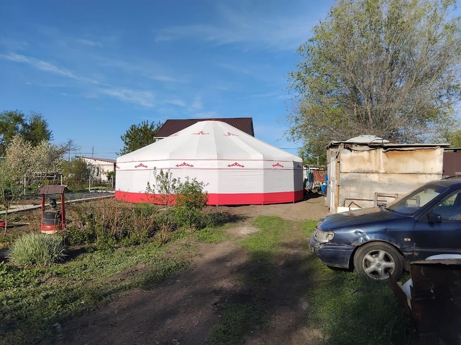 Темірден жасалған алты қанат үй