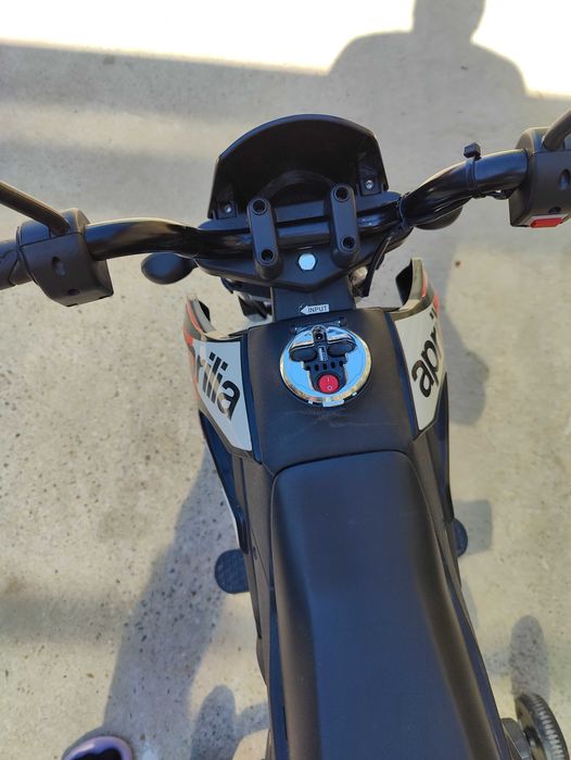 Motoreta electrica aprilia