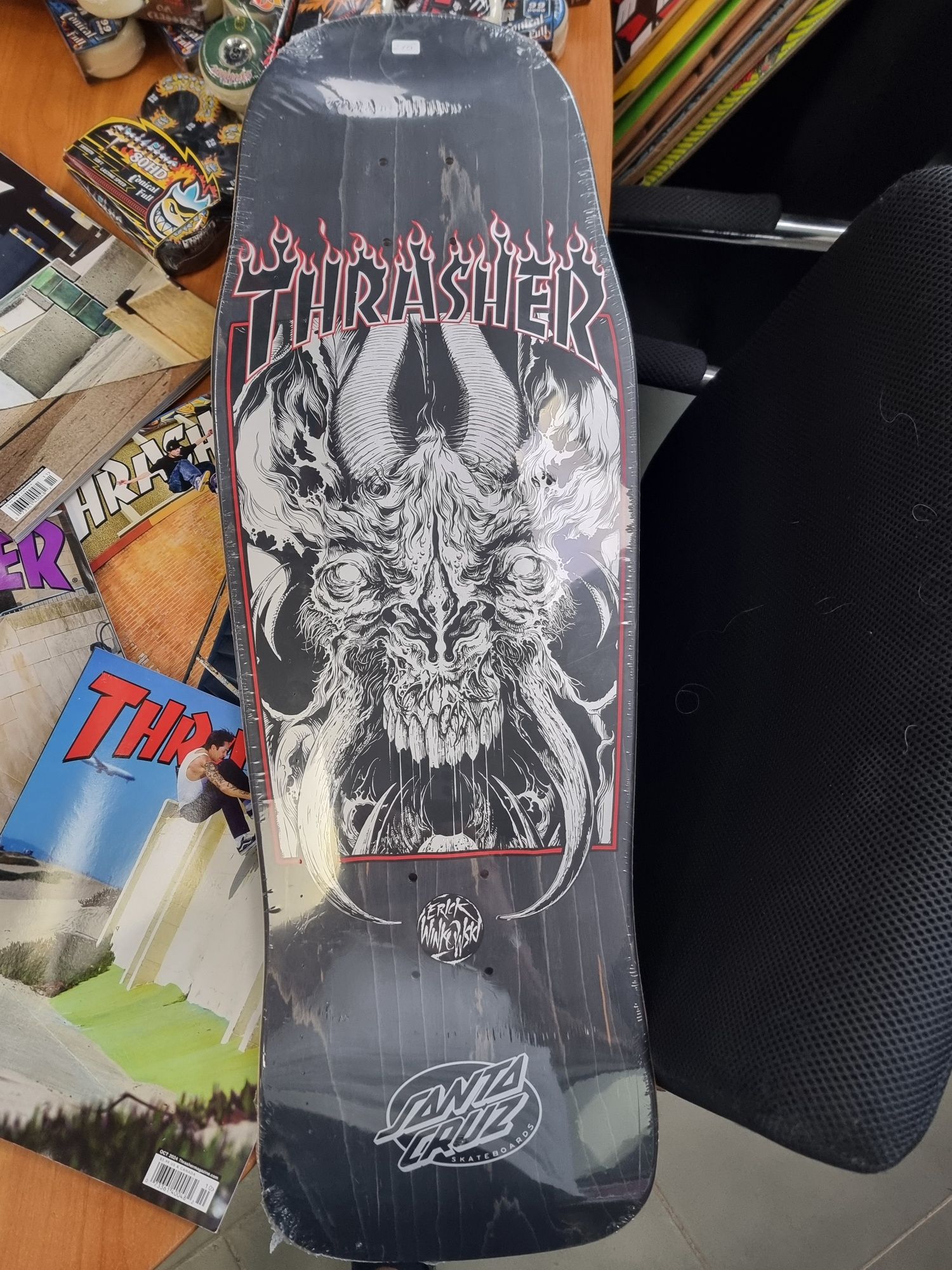 Thrasher скейтборд