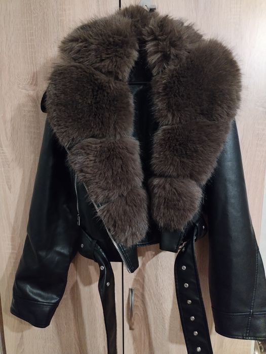 Кожено яке с пухена яка