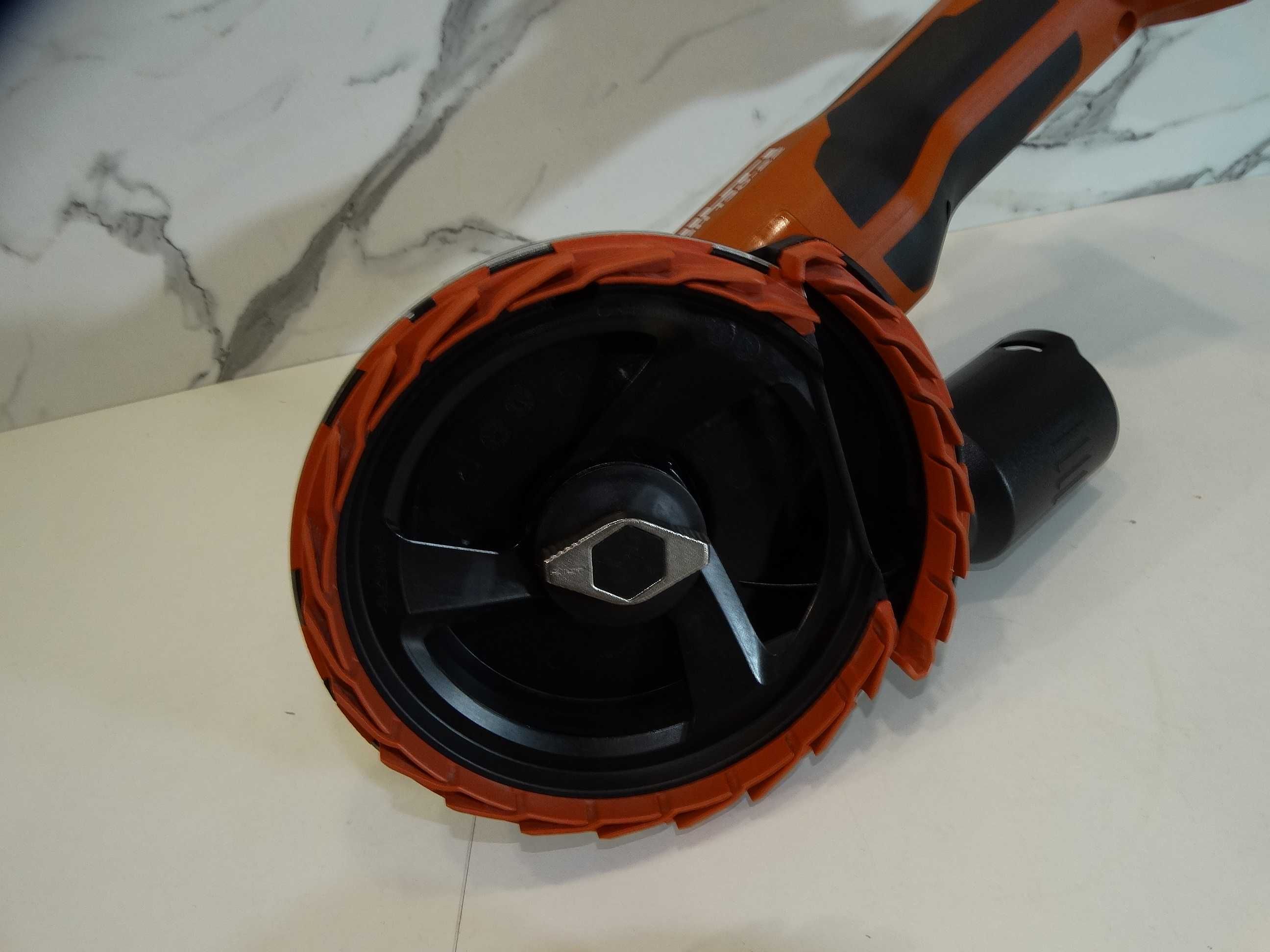 2023 - Hilti DGH 130 - 22 / Nuron - Акумулаторна машина за шлайфане