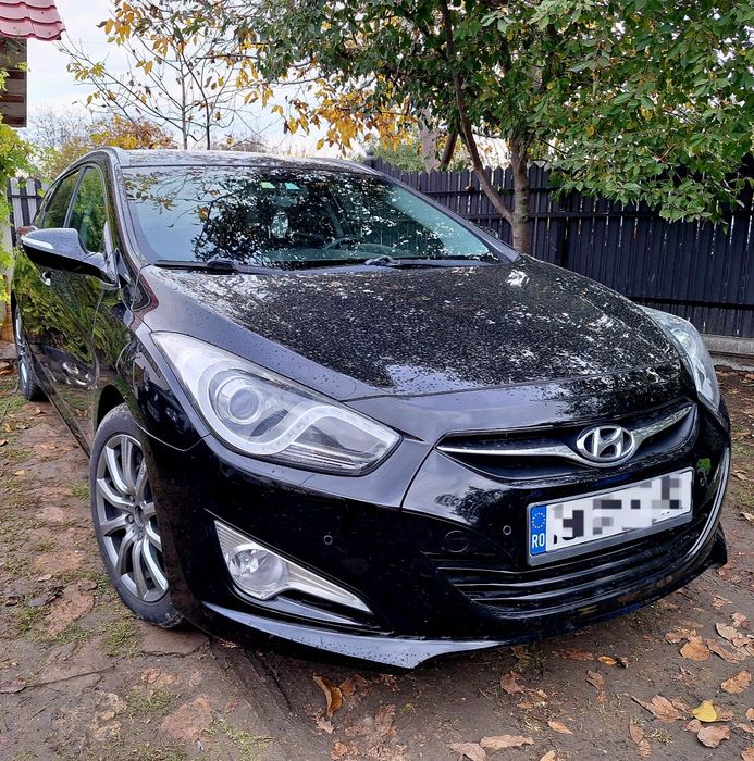 Vând Hyundai i 40