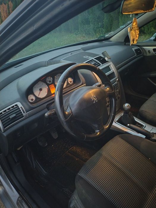 Vând Peugeot 407