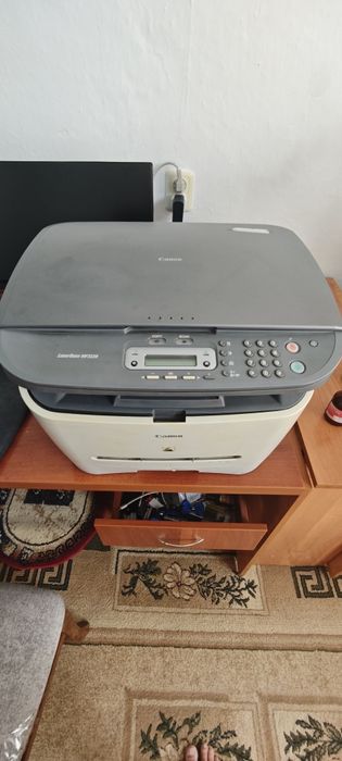 Прожам принтер, сканер, ксерокс  3 в 1  CANON MF3228