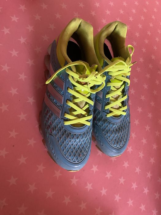 Маратонки adidas
