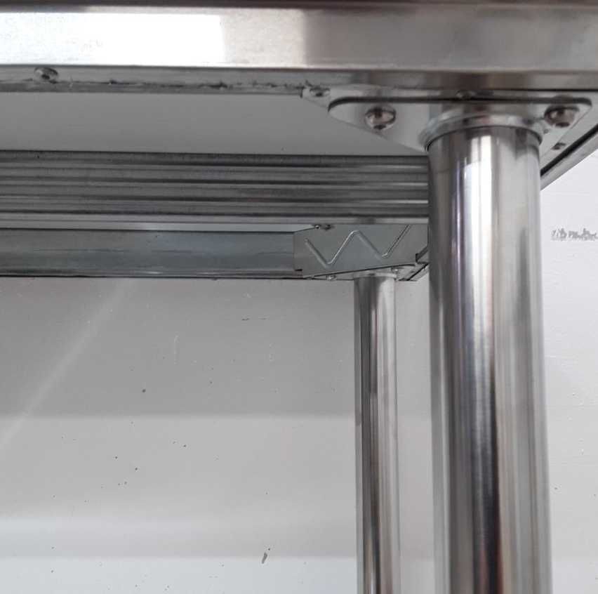 Mese din inox pentru gastronomie –masa de lucru din inox ,noi