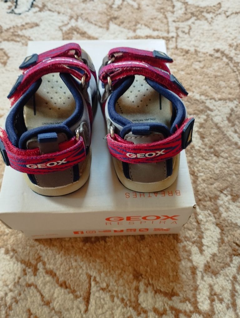 Сандали  GEOX 22 и 23 номер