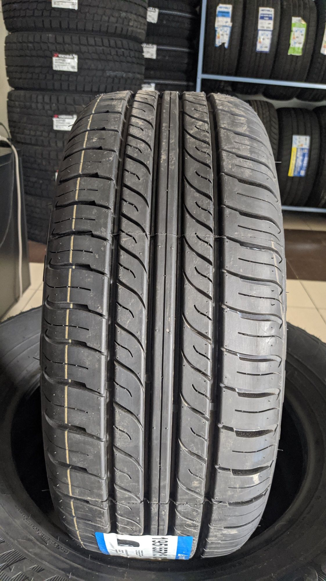 195/55R15 Triangle TR928