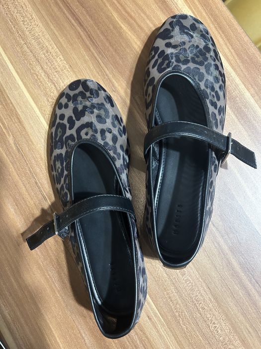 Mohito пантофки 39 номер