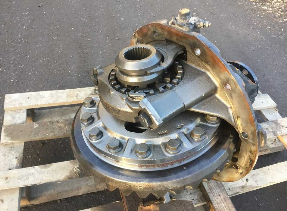 Diferential pentru camion MAN TGS HY-1350 Z=38:14 2,714   81350106304