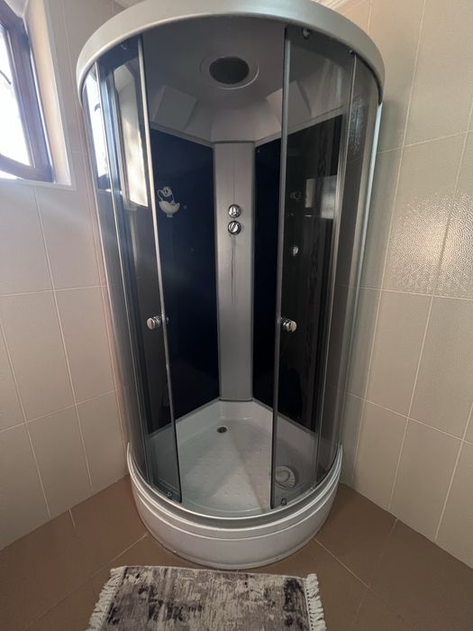 Срочно продам рабочую душевую кабину Б/У состояние среднее