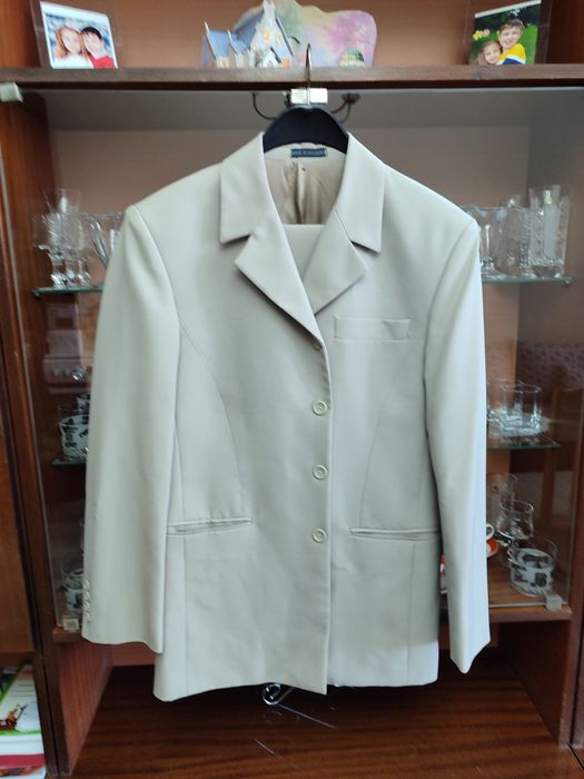 Мъжки костюми  два броя