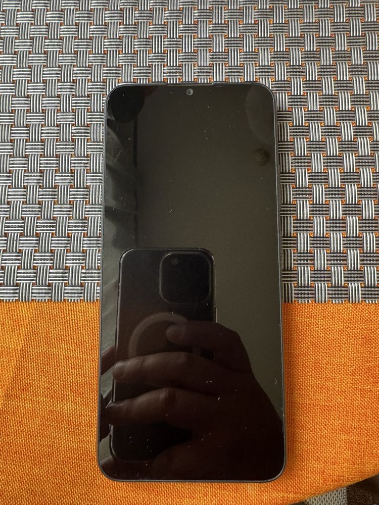 Продавам Realme C11 2021 2/32GB