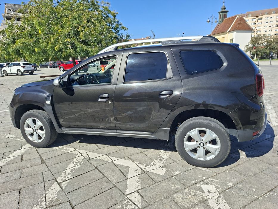 Vând Dacia Duster