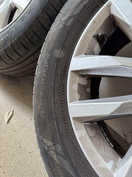 Гуми с джанти 215 60 16 Passat B8 5x112 et 41
