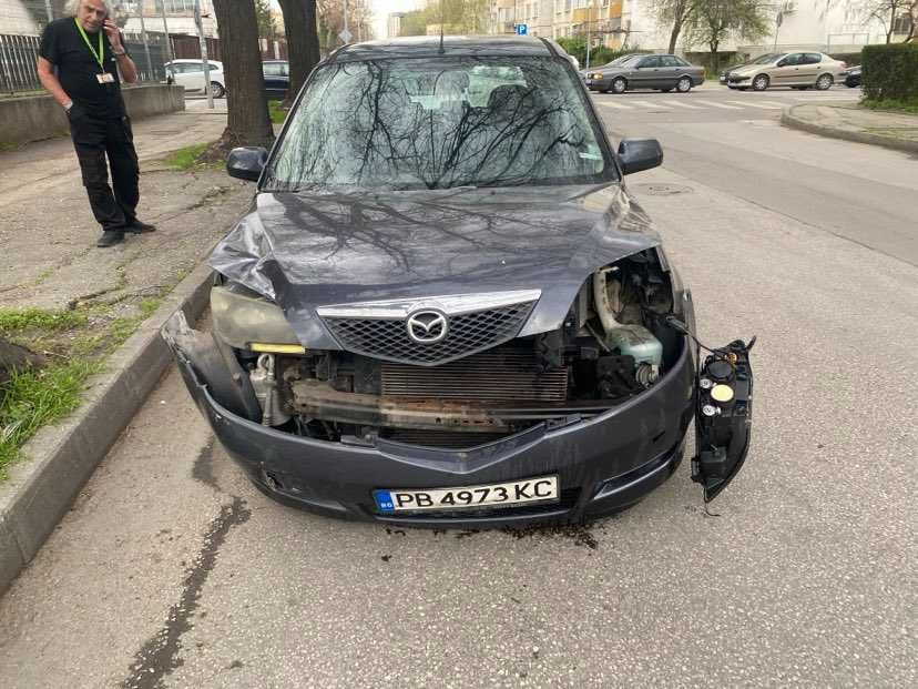 Мазда 2 2006г На Части