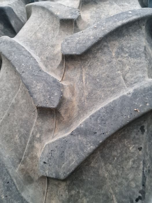 Anvelope Agricole 16.9R34 (420/85R34) marca Pirelli